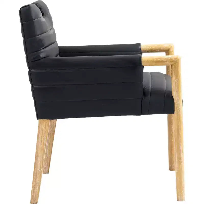 Sedia da pranzo Aimee con braccioli in pelle vegana, poltrona moderna imbottita, nera