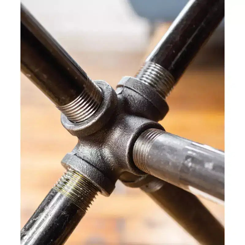 Base tavolo laterale Criss Cross per tubi industriali, telaio in acciaio, stile Roman Campaign, 20"H