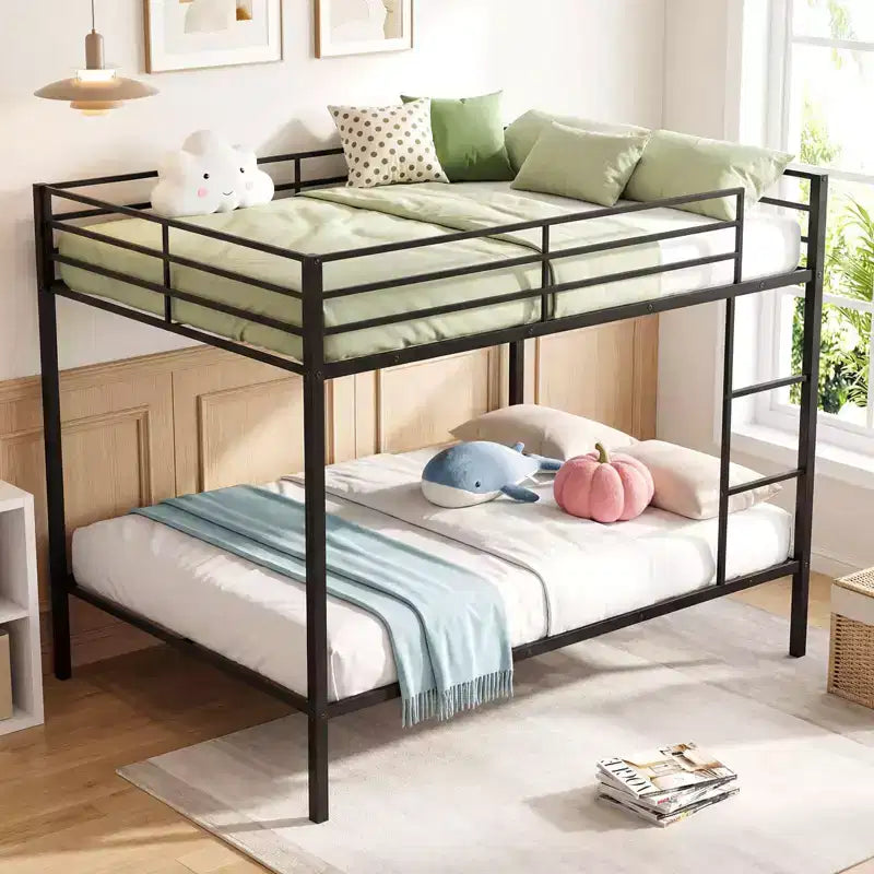 Letto a castello in metallo una piazza e mezza su una piazza e mezza, per carichi pesanti con ringhiera di sicurezza e scaletta incorporata, nero