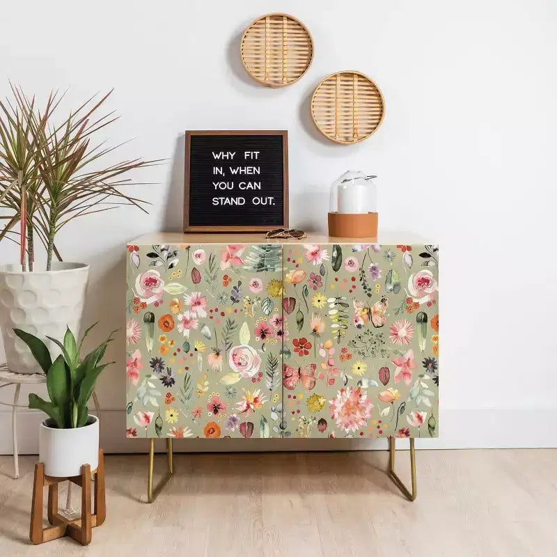 Credenza per piante colorate di campagna, moderno di metà secolo, betulla baltica con gambe in acciaio, verde/oro