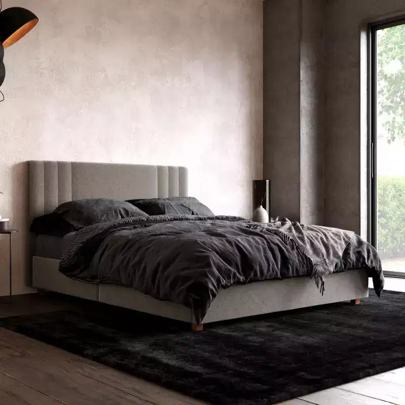 Struttura letto imbottita Wynn - Letto a piattaforma moderno con testiera imbottita